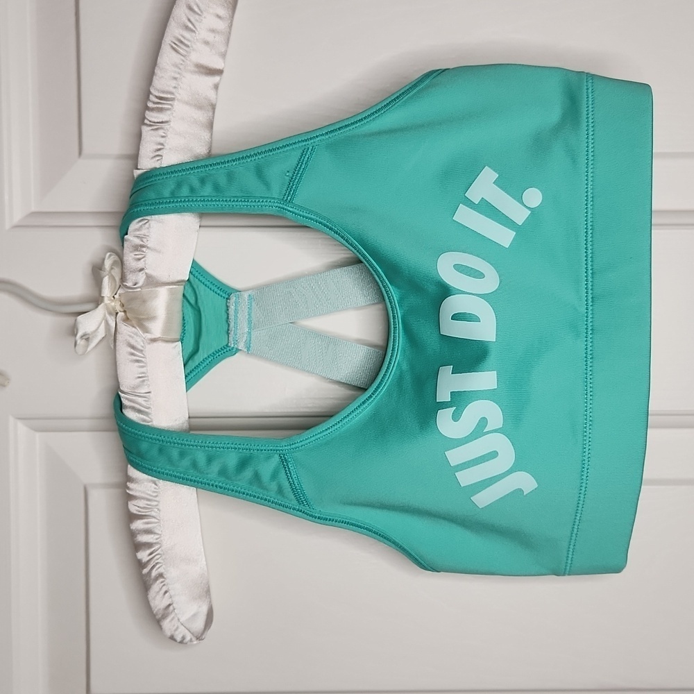 Nike Mint Green Victory Compression Medium Support Sports Bra Size S